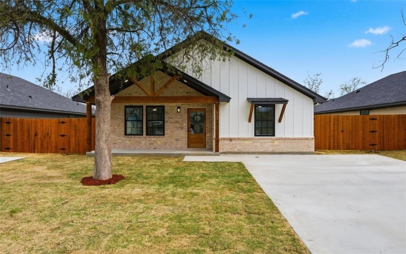 912 Church Avenue, Waco, TX 76706, 3 Bedrooms Bedrooms, ,2 BathroomsBathrooms,Residential,For Sale,912 Church Avenue,0,21213480