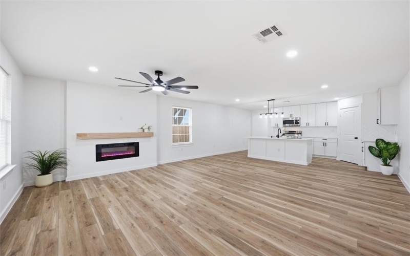 912 Church Avenue, Waco, TX 76706, 3 Bedrooms Bedrooms, ,2 BathroomsBathrooms,Residential,For Sale,912 Church Avenue,0,21213480