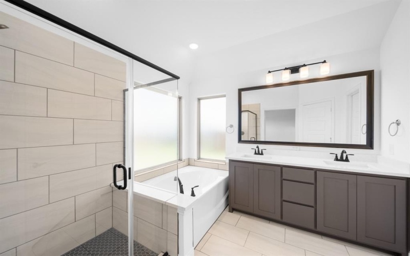 1948 Nightfall Drive, Venus, TX 76009, 4 Habitaciones Habitaciones , ,2 BañosBaños,Residential,En Venta,1948 Nightfall Drive,0,21213499