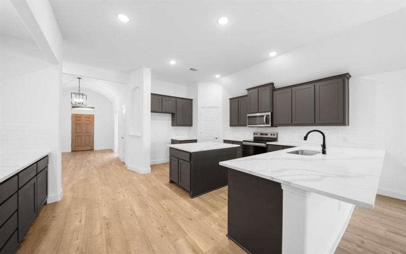 1948 Nightfall Drive, Venus, TX 76009, 4 Habitaciones Habitaciones , ,2 BañosBaños,Residential,En Venta,1948 Nightfall Drive,0,21213499