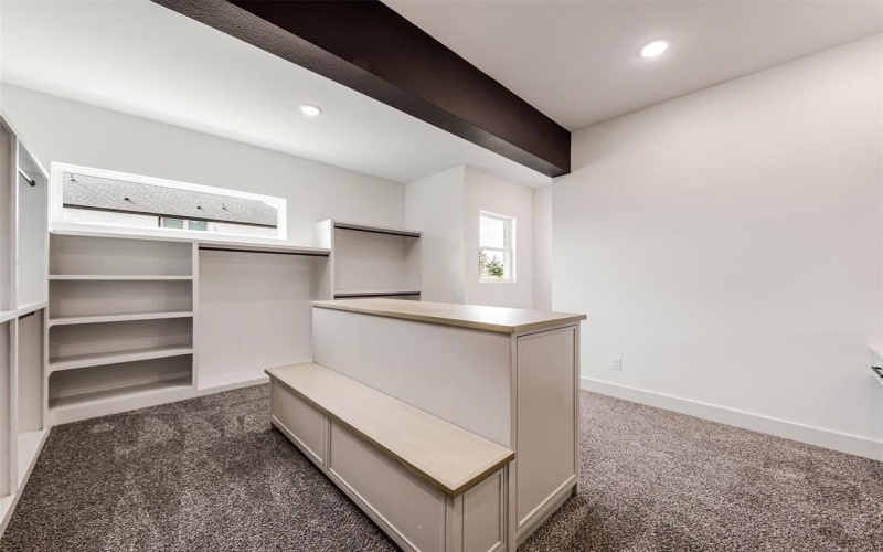 209 Avery Lane, Gunter, TX 75058, 6 Bedrooms Bedrooms, ,7 BathroomsBathrooms,Residential,For Sale,209 Avery Lane,0,21213616