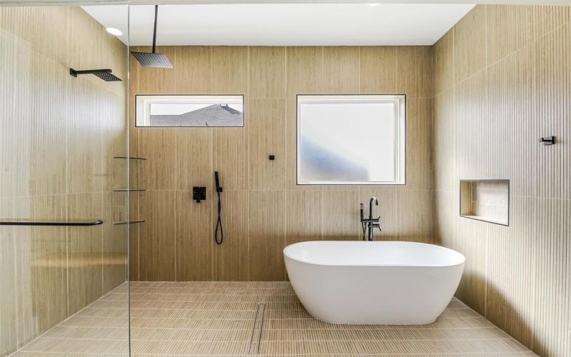 209 Avery Lane, Gunter, TX 75058, 6 Bedrooms Bedrooms, ,7 BathroomsBathrooms,Residential,For Sale,209 Avery Lane,0,21213616