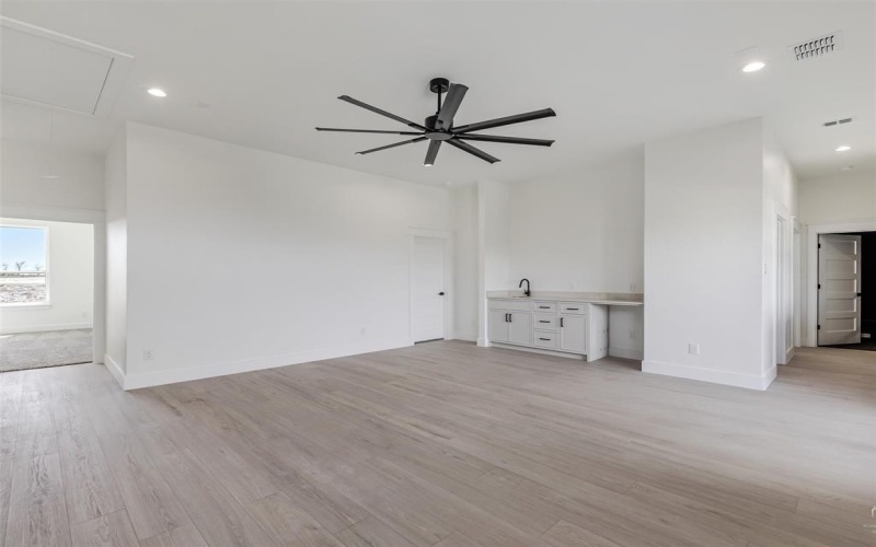 209 Avery Lane, Gunter, TX 75058, 6 Bedrooms Bedrooms, ,7 BathroomsBathrooms,Residential,For Sale,209 Avery Lane,0,21213616