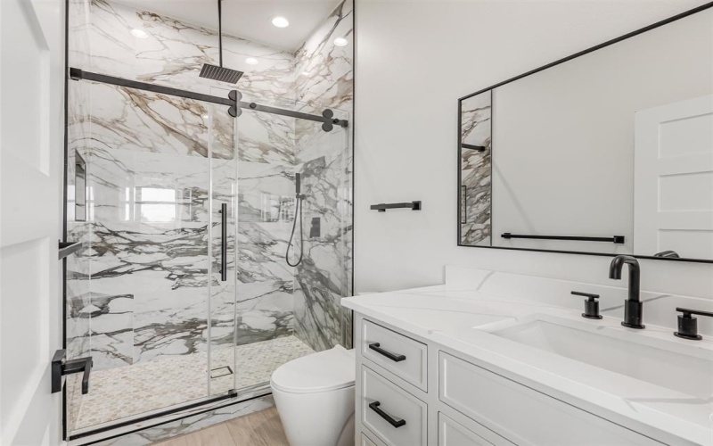 209 Avery Lane, Gunter, TX 75058, 6 Bedrooms Bedrooms, ,7 BathroomsBathrooms,Residential,For Sale,209 Avery Lane,0,21213616