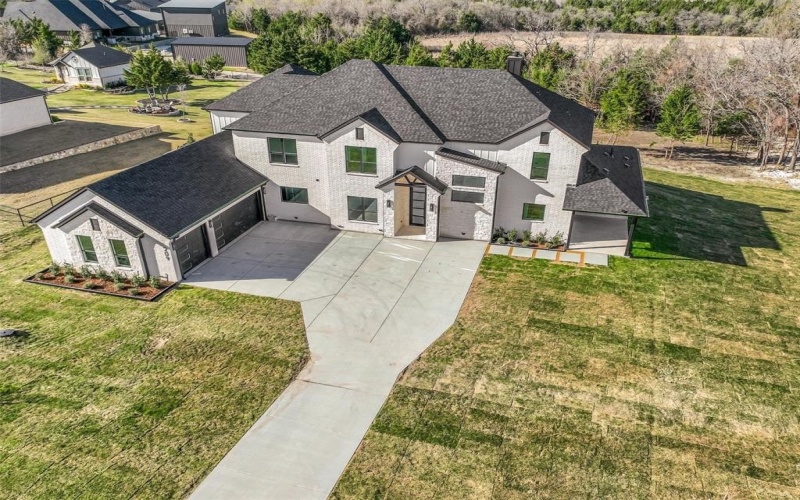 209 Avery Lane, Gunter, TX 75058, 6 Bedrooms Bedrooms, ,7 BathroomsBathrooms,Residential,For Sale,209 Avery Lane,0,21213616