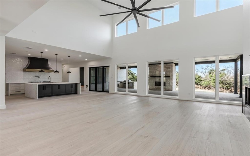 209 Avery Lane, Gunter, TX 75058, 6 Bedrooms Bedrooms, ,7 BathroomsBathrooms,Residential,For Sale,209 Avery Lane,0,21213616