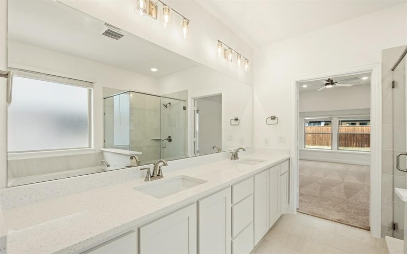 1321 Clear Fork Street, Aubrey, TX 76227, 5 Habitaciones Habitaciones , ,5 BañosBaños,Residential,En Venta,1321 Clear Fork Street,20721512