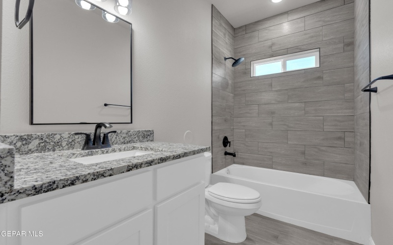 624 Hesse Drive, Socorro, TX 79927, ,Residential Multi Family,For Sale,624 Hesse Drive,0,932142