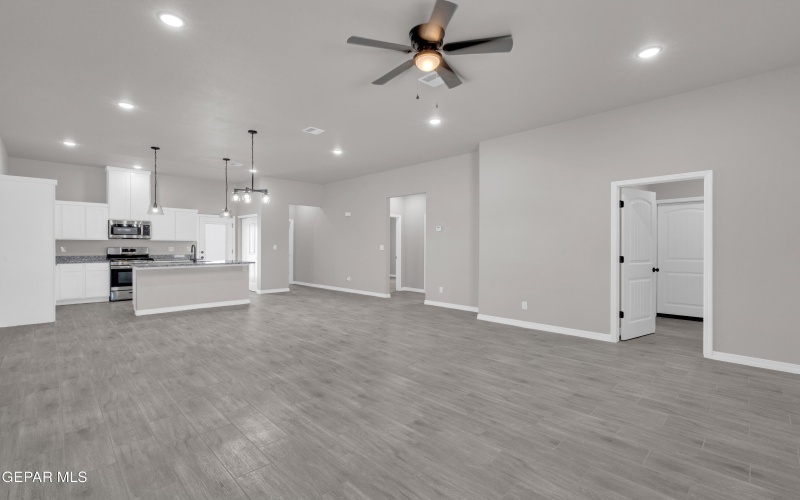 624 Hesse Drive, Socorro, TX 79927, ,Residential Multi Family,For Sale,624 Hesse Drive,0,932142