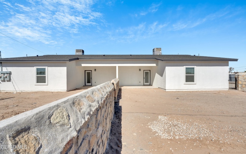 624 Hesse Drive, Socorro, TX 79927, ,Residential Multi Family,For Sale,624 Hesse Drive,0,932142
