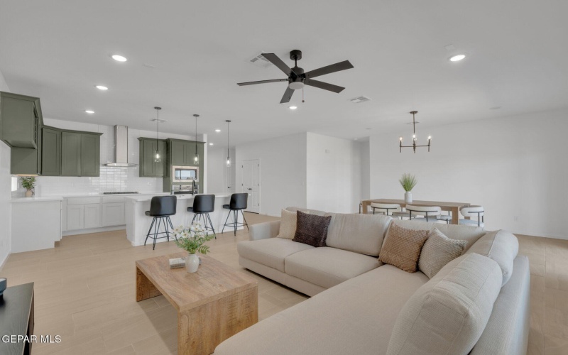 13737 CENTRO VISTA, Horizon City, TX 79928, 4 Bedrooms Bedrooms, ,2 BathroomsBathrooms,Residential,For Sale,13737 CENTRO VISTA,0,940675