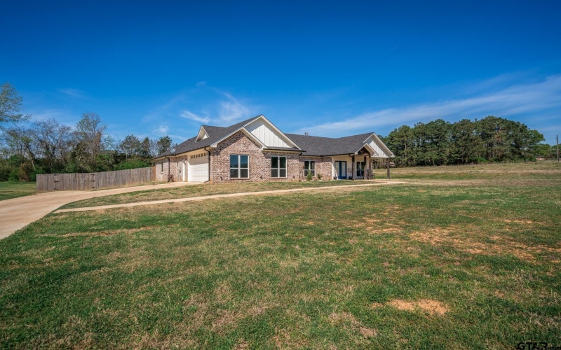 13393 FM 768 N, Jacksonville, TX 75766, 3 Bedrooms Bedrooms, ,2 BathroomsBathrooms,Residential,For Sale,13393 FM 768 N,0,26003933