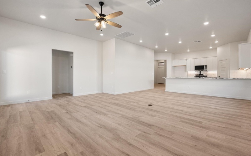 6927 53rd Street, Lubbock, TX 79407, 3 Bedrooms Bedrooms, ,2 BathroomsBathrooms,Residential,For Sale,6927 53rd Street,0,202603671