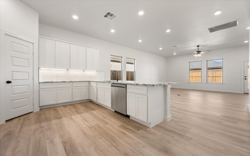 6927 53rd Street, Lubbock, TX 79407, 3 Bedrooms Bedrooms, ,2 BathroomsBathrooms,Residential,For Sale,6927 53rd Street,0,202603671