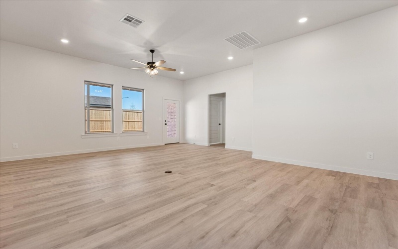 6927 53rd Street, Lubbock, TX 79407, 3 Bedrooms Bedrooms, ,2 BathroomsBathrooms,Residential,For Sale,6927 53rd Street,0,202603671