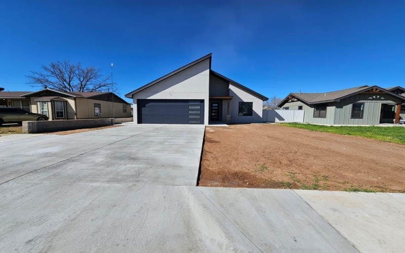 207 NE 5th St, Andrews, TX 79714, 3 Habitaciones Habitaciones , ,2 BañosBaños,Residential,En Venta,207 NE 5th St,0,173254