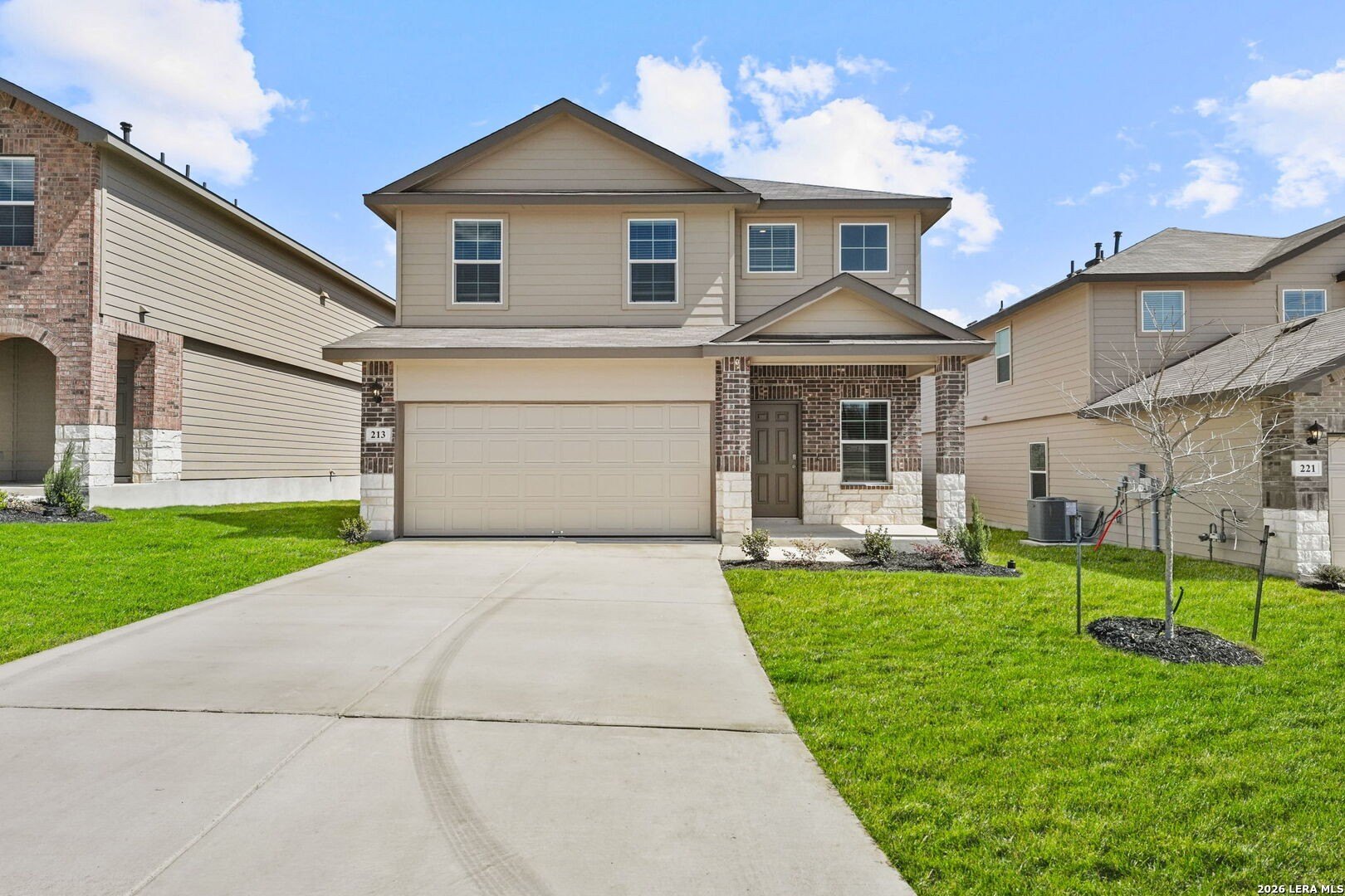 213 Scott Square, San Antonio, TX 78245, 5 Bedrooms Bedrooms, ,3 BathroomsBathrooms,Residential,For Sale,213 Scott Square,0,1950228