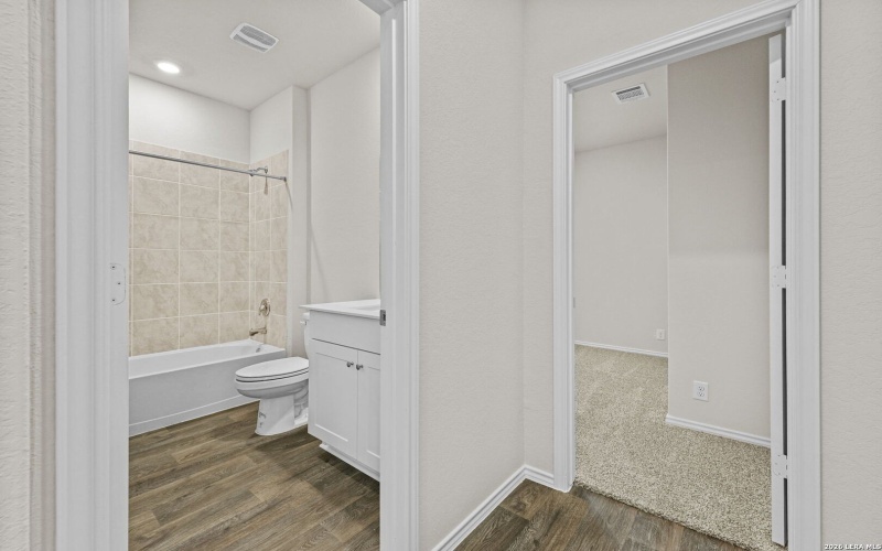 213 Scott Square, San Antonio, TX 78245, 5 Bedrooms Bedrooms, ,3 BathroomsBathrooms,Residential,For Sale,213 Scott Square,0,1950228