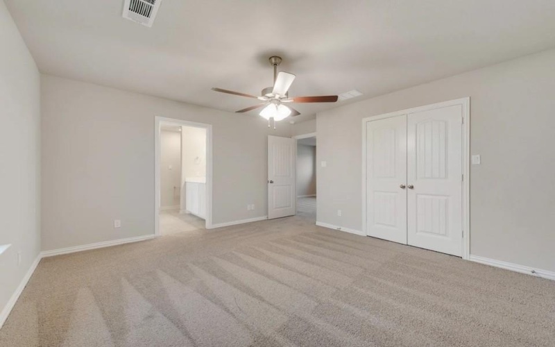 3530 Austin Street, Gainesville, TX 76240, 4 Bedrooms Bedrooms, ,3 BathroomsBathrooms,Residential,For Sale,3530 Austin Street,20721775