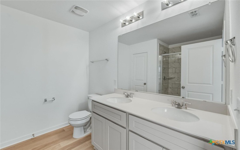 164 Golden Bell Way, Buda, TX 78610, 4 Bedrooms Bedrooms, ,3 BathroomsBathrooms,Residential,For Sale,164 Golden Bell Way,0,606909