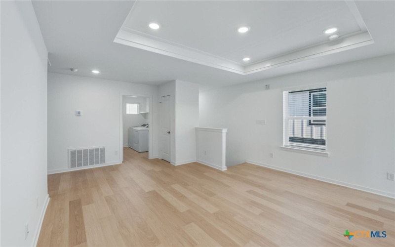 164 Golden Bell Way, Buda, TX 78610, 4 Bedrooms Bedrooms, ,3 BathroomsBathrooms,Residential,For Sale,164 Golden Bell Way,0,606909