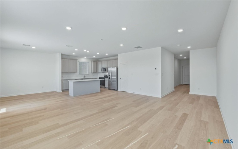 164 Golden Bell Way, Buda, TX 78610, 4 Bedrooms Bedrooms, ,3 BathroomsBathrooms,Residential,For Sale,164 Golden Bell Way,0,606909