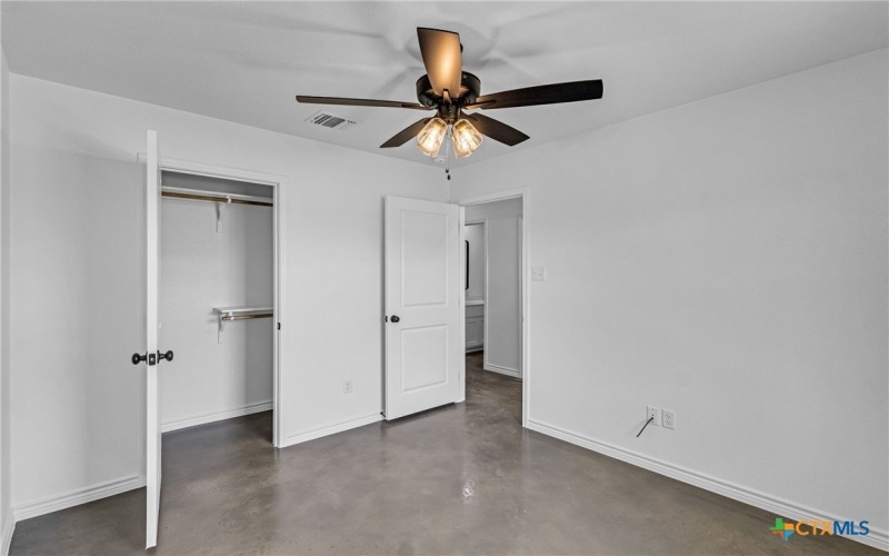 905 Smoke Tree Lane unit: A & B, Killeen, TX 76543, 6 Habitaciones Habitaciones , ,5 BañosBaños,Residential Multi Family,En Venta,905 Smoke Tree Lane unit: A & B,0,607913