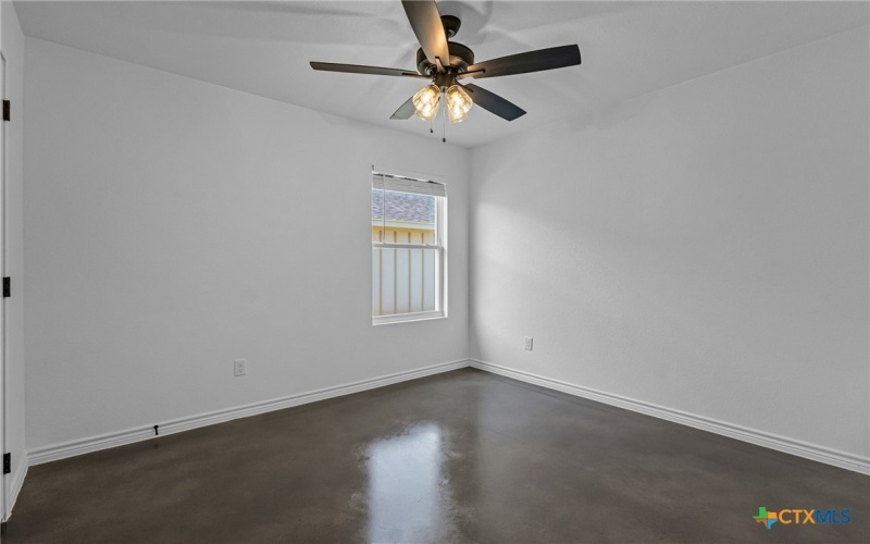 905 Smoke Tree Lane unit: A & B, Killeen, TX 76543, 6 Habitaciones Habitaciones , ,5 BañosBaños,Residential Multi Family,En Venta,905 Smoke Tree Lane unit: A & B,0,607913