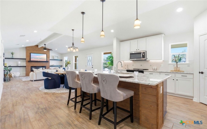 684 Appaloosa Drive, Fischer, TX 78623, 3 Bedrooms Bedrooms, ,2 BathroomsBathrooms,Residential,For Sale,684 Appaloosa Drive,0,607978