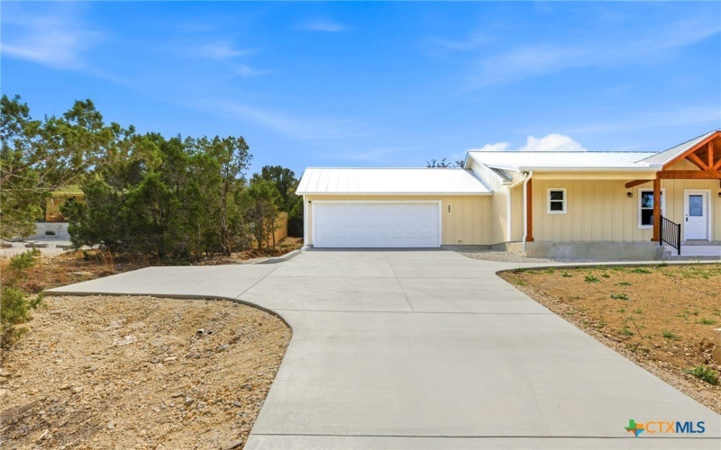 684 Appaloosa Drive, Fischer, TX 78623, 3 Bedrooms Bedrooms, ,2 BathroomsBathrooms,Residential,For Sale,684 Appaloosa Drive,0,607978