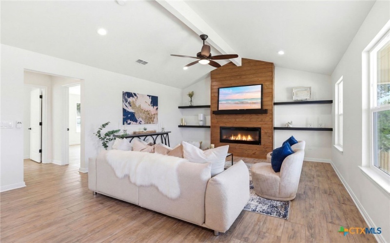 684 Appaloosa Drive, Fischer, TX 78623, 3 Bedrooms Bedrooms, ,2 BathroomsBathrooms,Residential,For Sale,684 Appaloosa Drive,0,607978