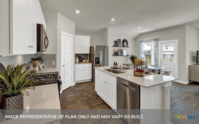 240 FLORA VISTA Street, San Marcos, TX 78666, 4 Habitaciones Habitaciones , ,2 BañosBaños,Residential,En Venta,240 FLORA VISTA Street,0,608017