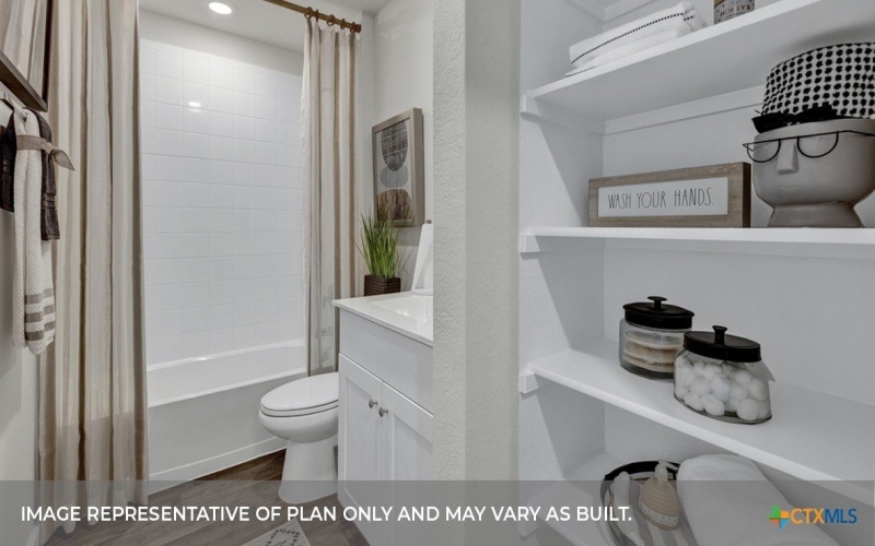 240 FLORA VISTA Street, San Marcos, TX 78666, 4 Habitaciones Habitaciones , ,2 BañosBaños,Residential,En Venta,240 FLORA VISTA Street,0,608017