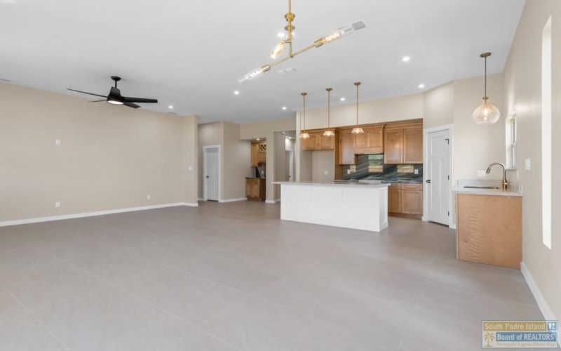 2742 Juan Castillo Ave., Port Isabel, TX 78578, 3 Bedrooms Bedrooms, ,2 BathroomsBathrooms,Residential,For Sale,2742 Juan Castillo Ave.,0,106024