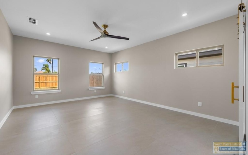 2742 Juan Castillo Ave., Port Isabel, TX 78578, 3 Bedrooms Bedrooms, ,2 BathroomsBathrooms,Residential,For Sale,2742 Juan Castillo Ave.,0,106024