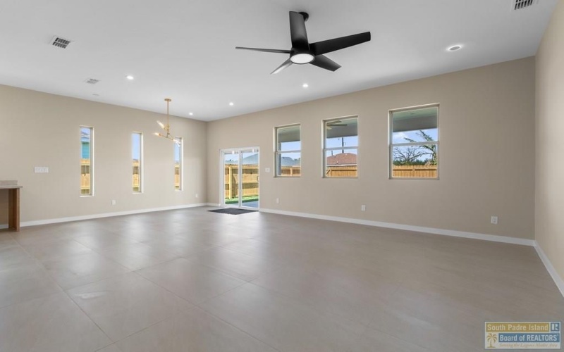 2742 Juan Castillo Ave., Port Isabel, TX 78578, 3 Bedrooms Bedrooms, ,2 BathroomsBathrooms,Residential,For Sale,2742 Juan Castillo Ave.,0,106024