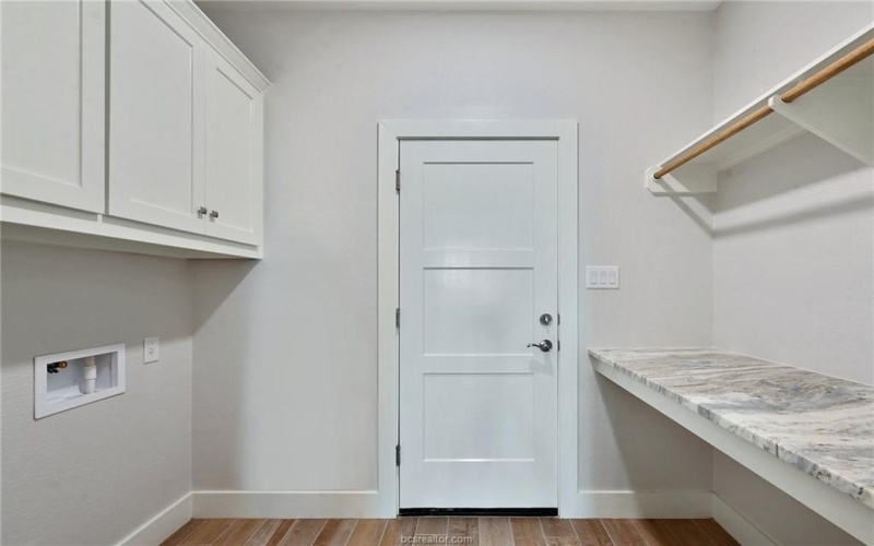 2822 Captain Drive, Bryan, TX 77808, 3 Habitaciones Habitaciones , ,2 BañosBaños,Residential,En Venta,2822 Captain Drive,0,26003236