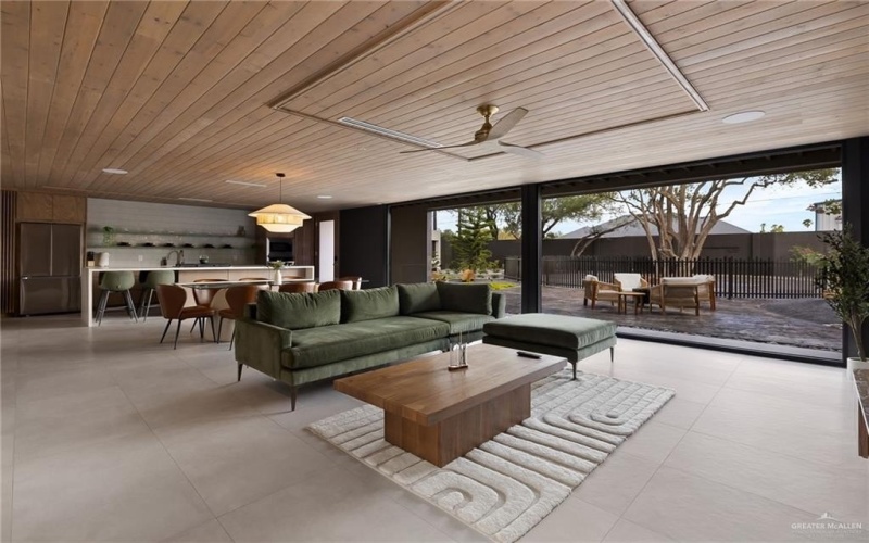 605 S 29th Street, McAllen, TX 78501, ,Residential Multi Family,For Sale,605 S 29th Street,0,497411