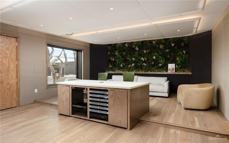 605 S 29th Street, McAllen, TX 78501, ,Residential Multi Family,For Sale,605 S 29th Street,0,497411