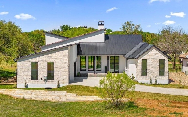 105 Barefoot, Horseshoe Bay, TX 78657, 3 Bedrooms Bedrooms, ,3 BathroomsBathrooms,Residential,For Sale,105 Barefoot,0,177095