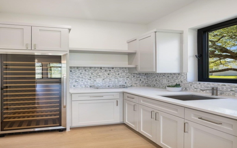 105 Barefoot, Horseshoe Bay, TX 78657, 3 Bedrooms Bedrooms, ,3 BathroomsBathrooms,Residential,For Sale,105 Barefoot,0,177095