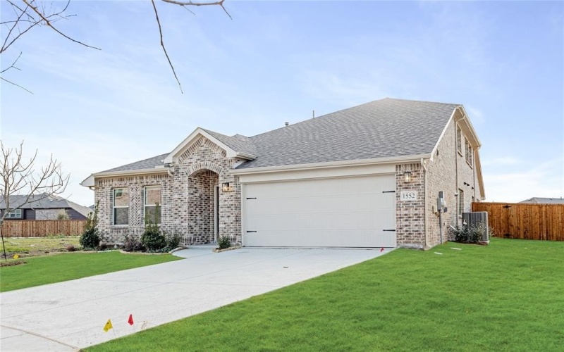 1552 Laurel Avenue, Aubrey, TX 76227, 5 Bedrooms Bedrooms, ,3 BathroomsBathrooms,Residential,For Sale,1552 Laurel Avenue,20722473
