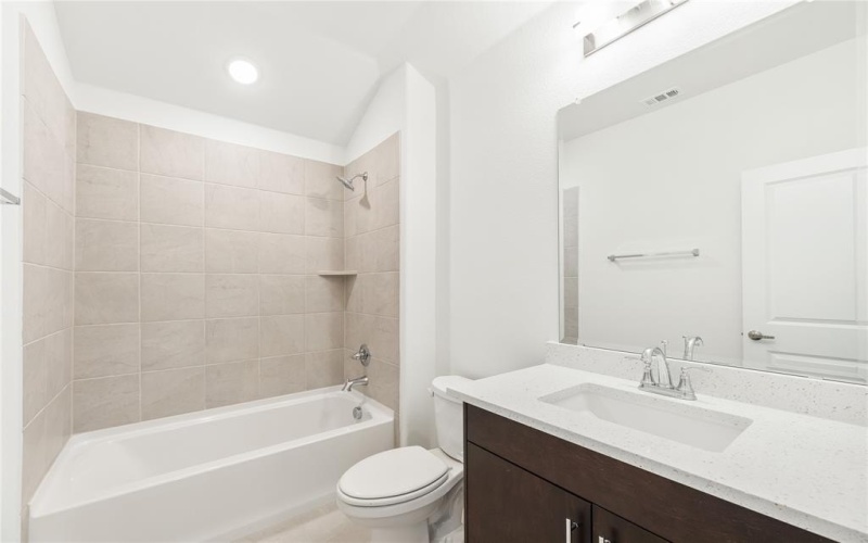 1552 Laurel Avenue, Aubrey, TX 76227, 5 Bedrooms Bedrooms, ,3 BathroomsBathrooms,Residential,For Sale,1552 Laurel Avenue,20722473