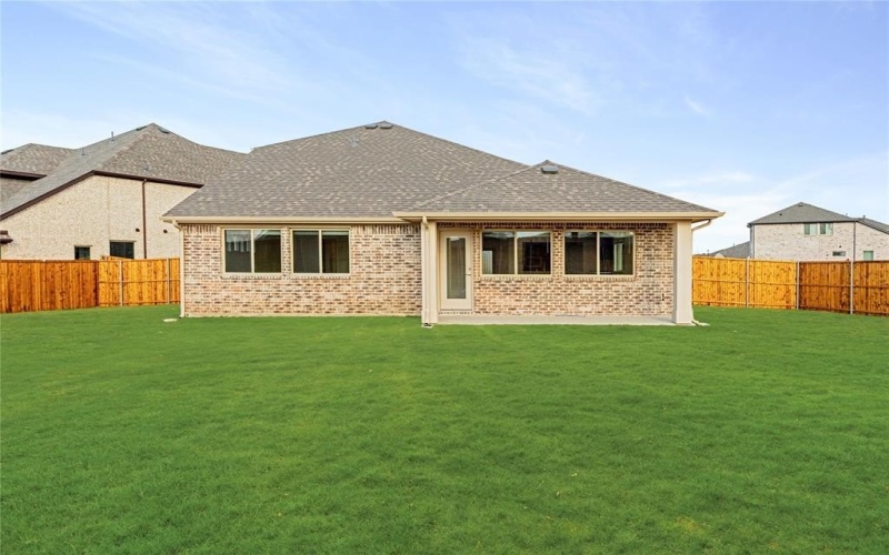 1552 Laurel Avenue, Aubrey, TX 76227, 5 Bedrooms Bedrooms, ,3 BathroomsBathrooms,Residential,For Sale,1552 Laurel Avenue,20722473