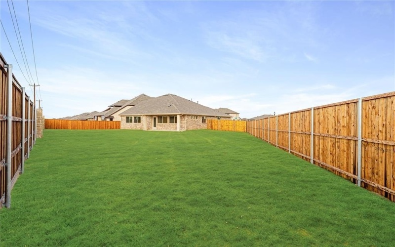 1552 Laurel Avenue, Aubrey, TX 76227, 5 Bedrooms Bedrooms, ,3 BathroomsBathrooms,Residential,For Sale,1552 Laurel Avenue,20722473