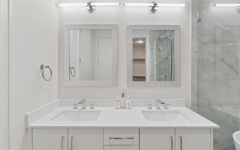 6607 Roper Street, Dallas, TX 75209, 3 Bedrooms Bedrooms, ,2 BathroomsBathrooms,Residential,For Sale,6607 Roper Street,0,21139302