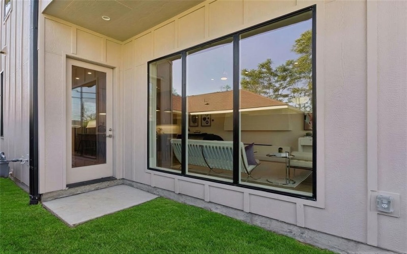 6607 Roper Street, Dallas, TX 75209, 3 Bedrooms Bedrooms, ,2 BathroomsBathrooms,Residential,For Sale,6607 Roper Street,0,21139302