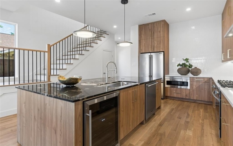 6607 Roper Street, Dallas, TX 75209, 3 Bedrooms Bedrooms, ,2 BathroomsBathrooms,Residential,For Sale,6607 Roper Street,0,21139302