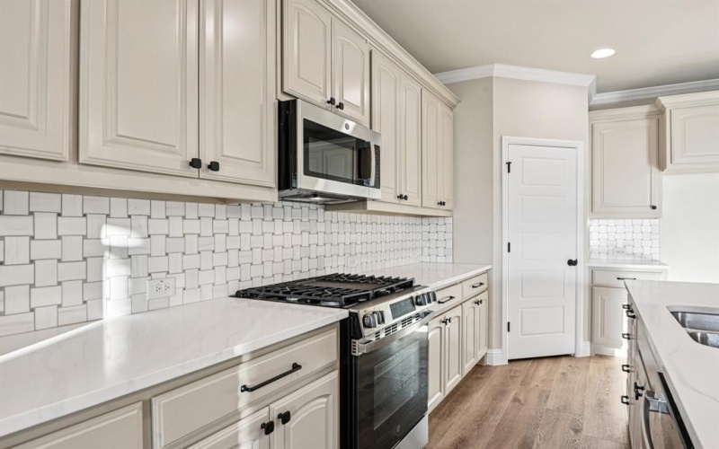 213 Navajo Trail, Alvarado, TX 76009, 3 Bedrooms Bedrooms, ,2 BathroomsBathrooms,Residential,For Sale,213 Navajo Trail,0,21161833