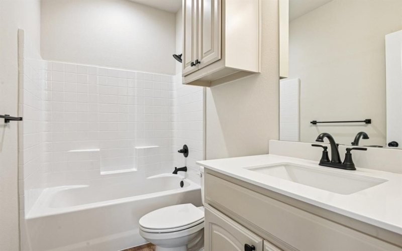 213 Navajo Trail, Alvarado, TX 76009, 3 Bedrooms Bedrooms, ,2 BathroomsBathrooms,Residential,For Sale,213 Navajo Trail,0,21161833